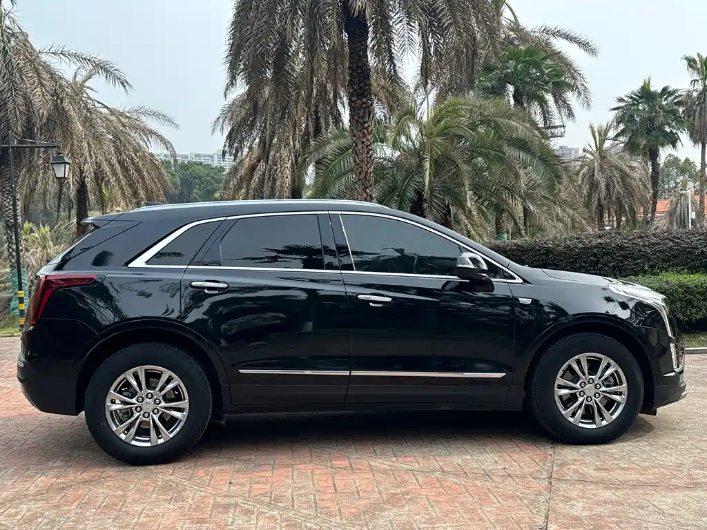 CADILLAC XT5 2020