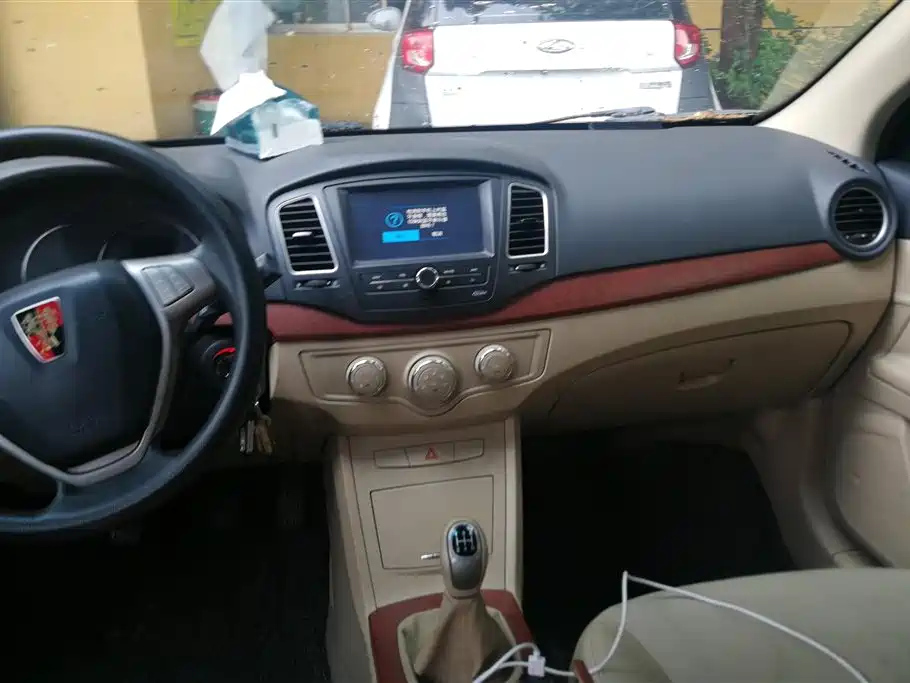 ROEWE 350 2013