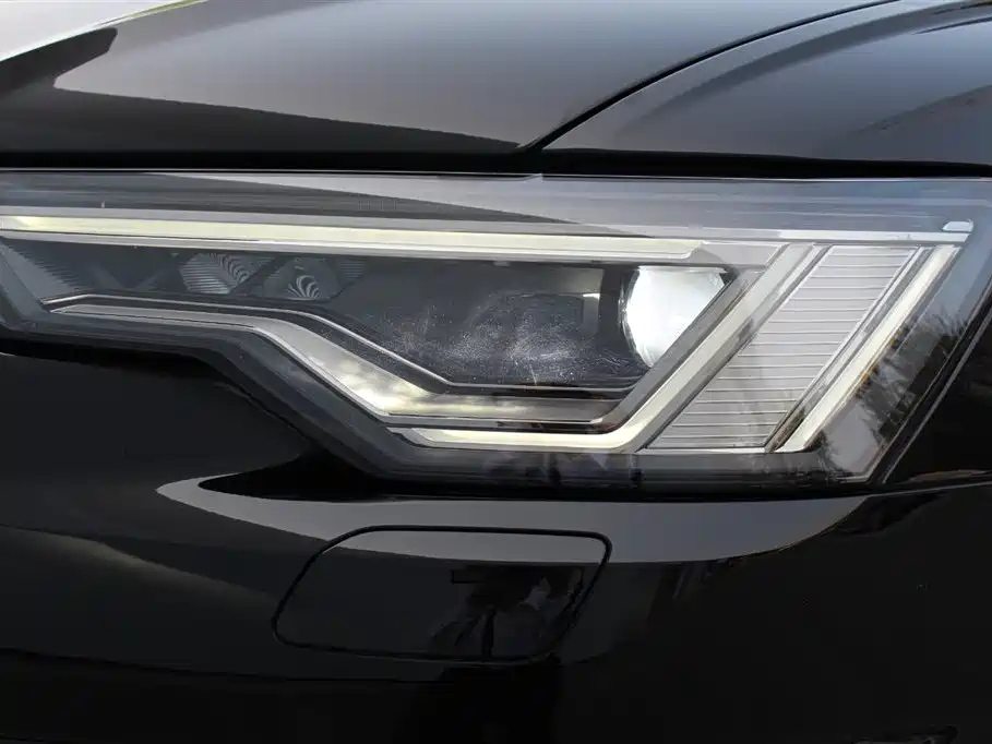 AUDI A6L 2021