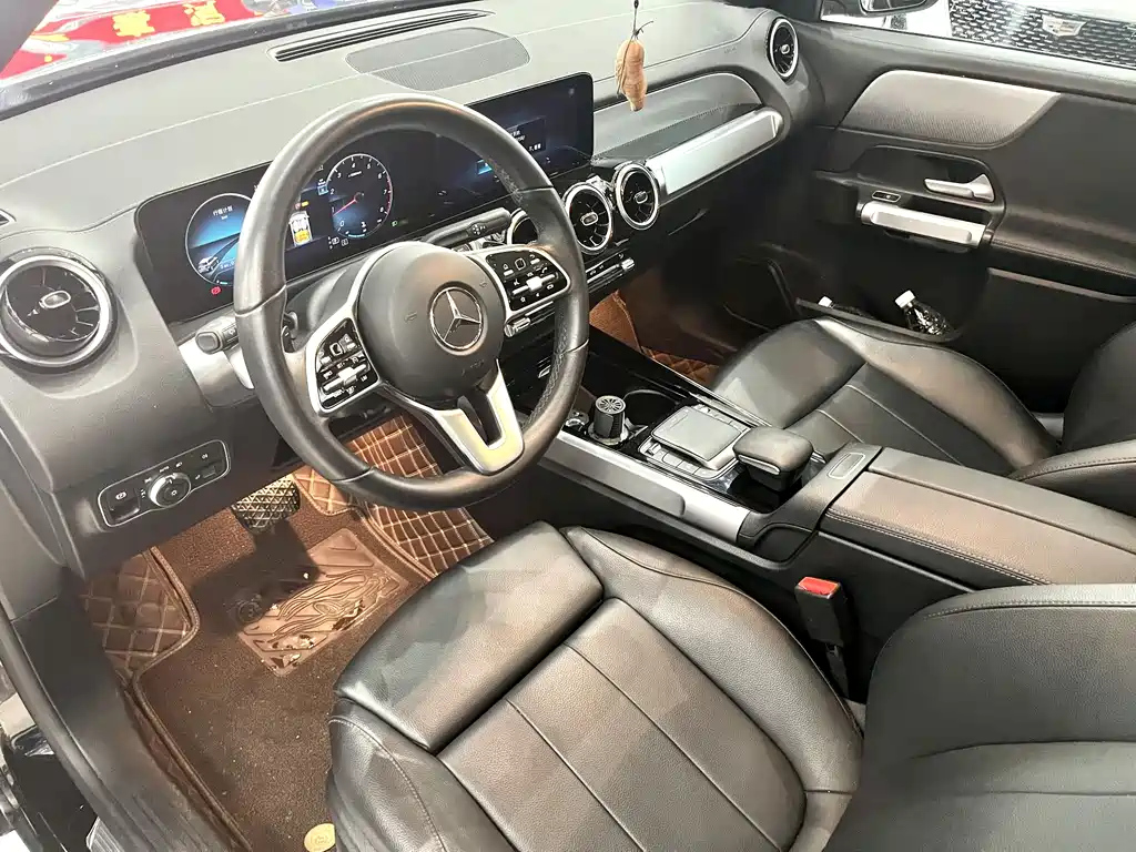 MERCEDES BENZ GLB 2022