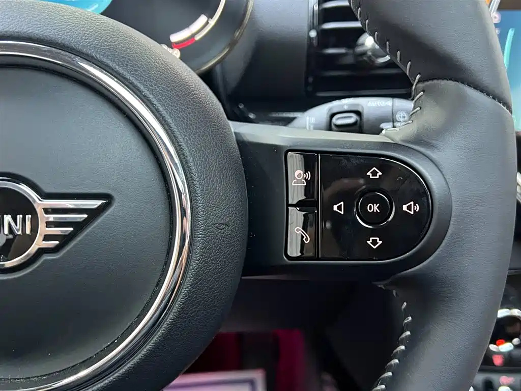 MINI CLUBMAN 2022