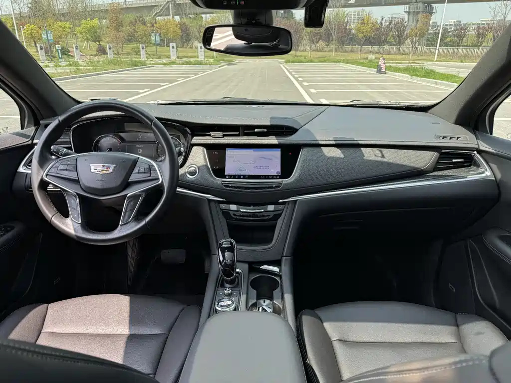 CADILLAC XT5 2022