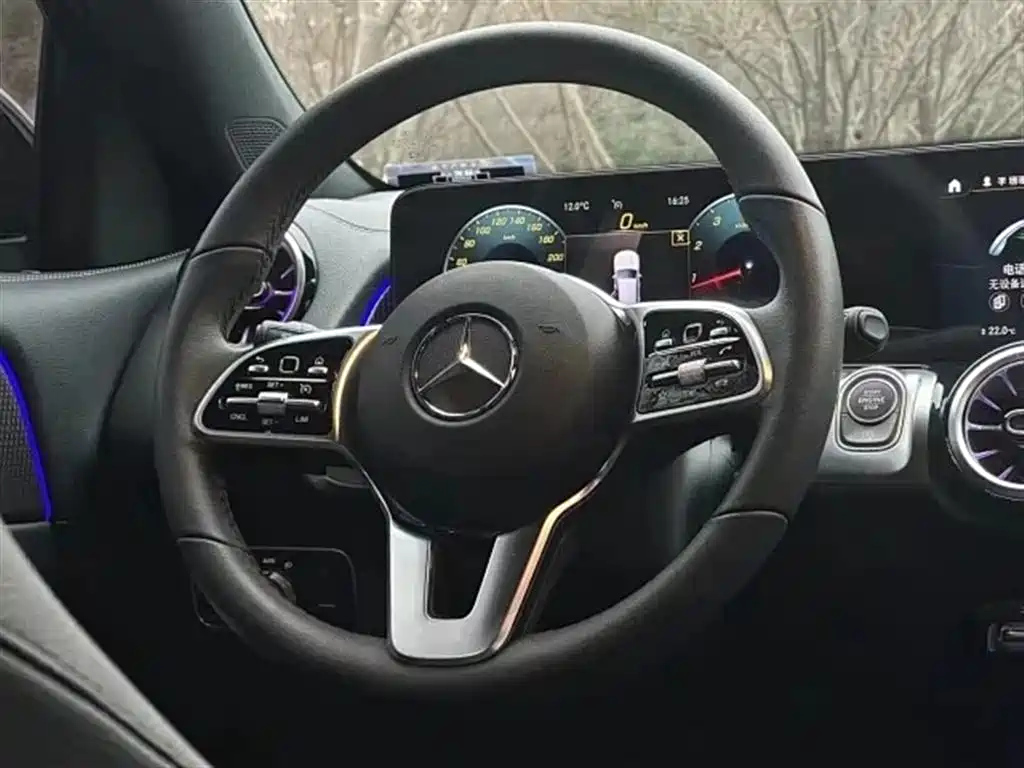 MERCEDES BENZ GLB 2020