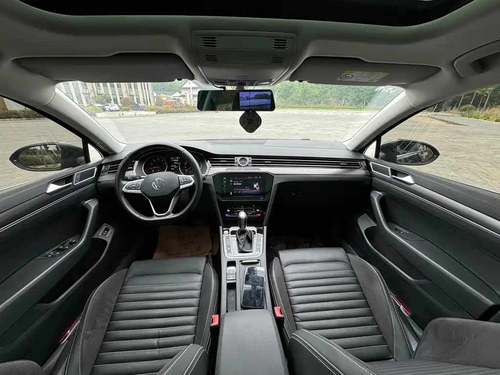 VOLKSWAGEN MAGOTAN 2021