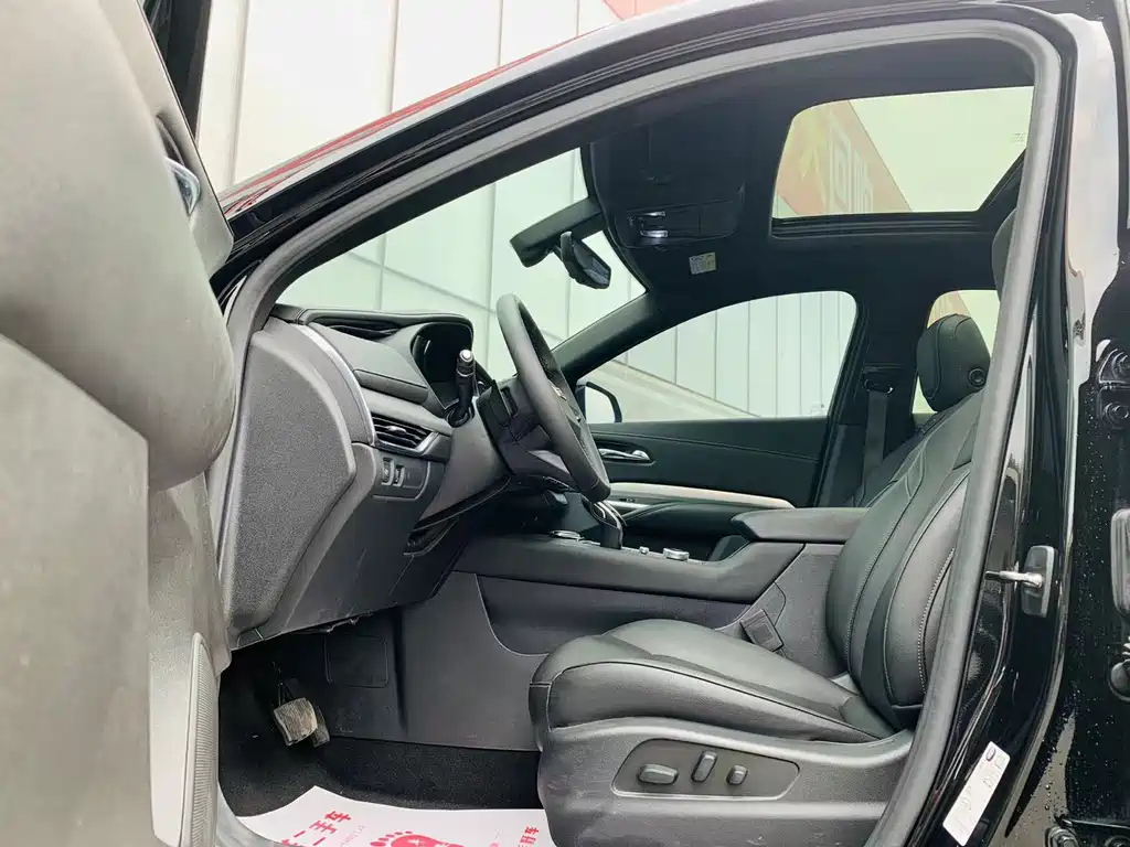 CADILLAC XT4 2020