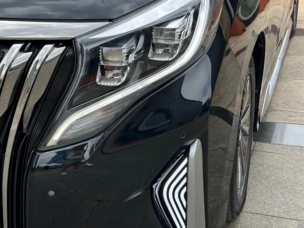 TRUMPCHI M8 2021
