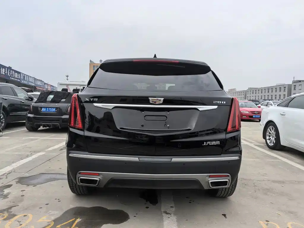 CADILLAC XT5 2021