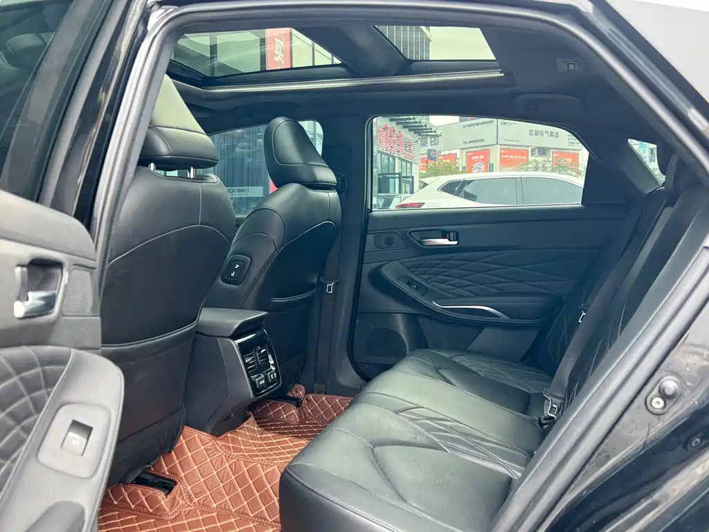TOYOTA AVALON 2020
