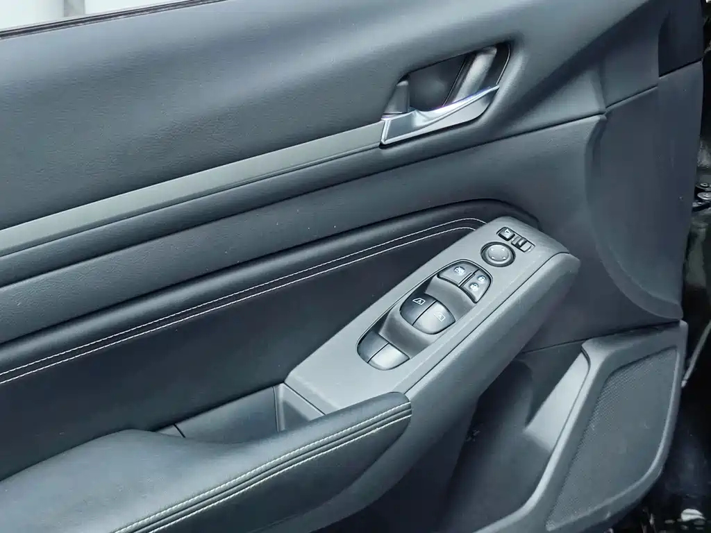 NISSAN TEANA 2019