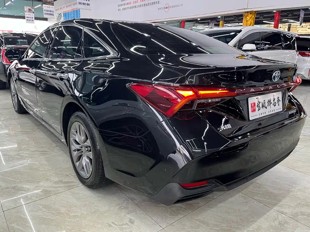 TOYOTA AVALON 2021