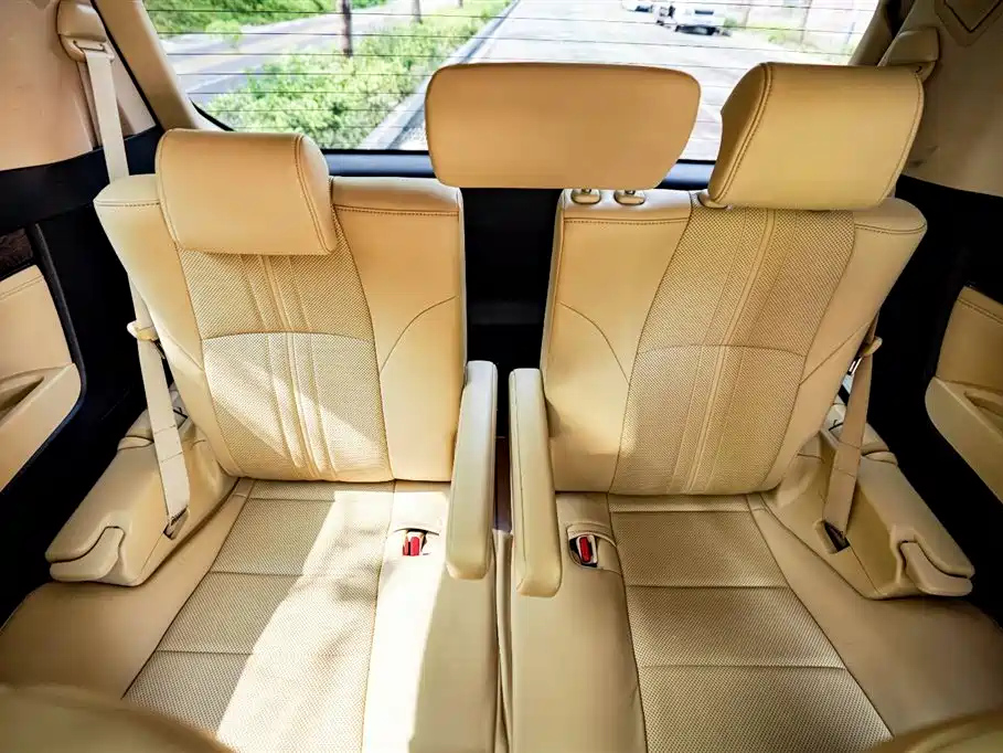 TOYOTA ALPHARD 2018