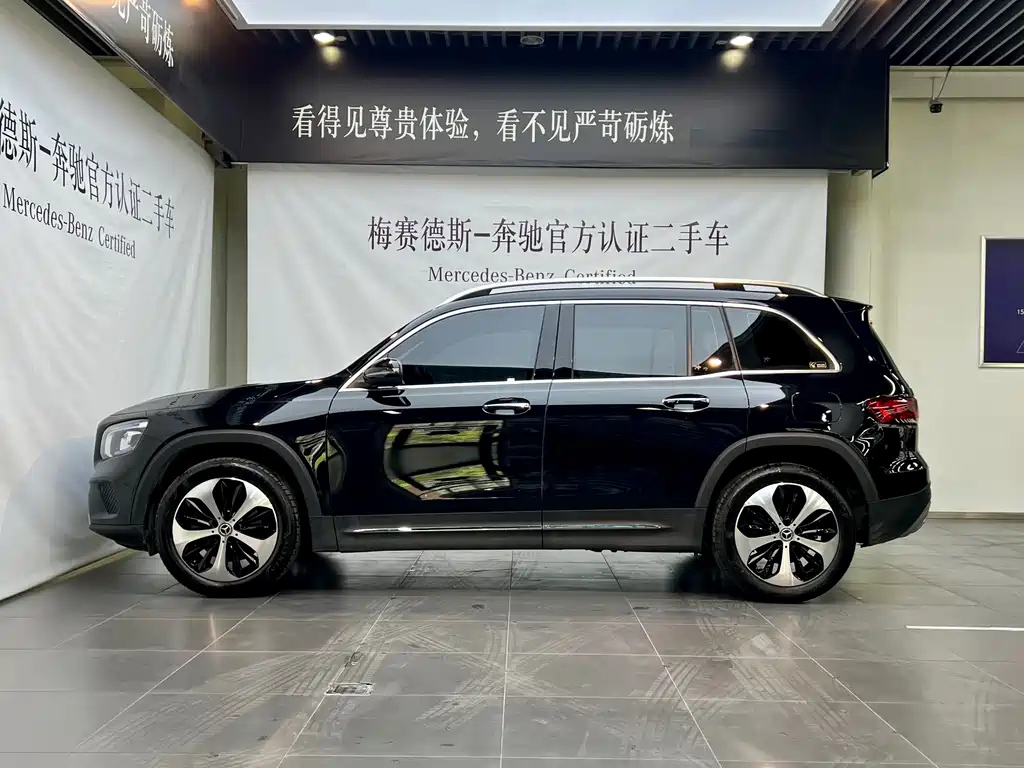 MERCEDES BENZ GLB 2023