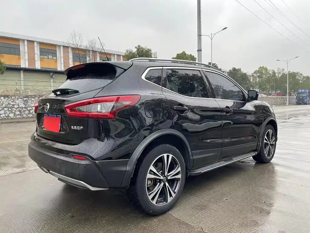 NISSAN QASHQAI 2020