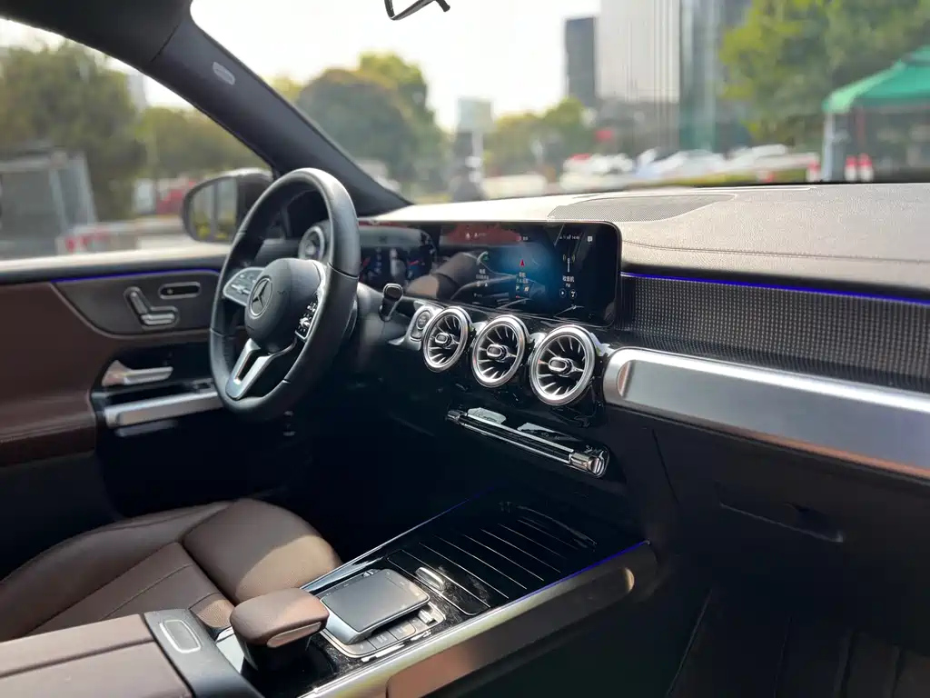 MERCEDES BENZ GLB 2022