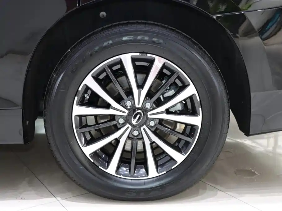 TRUMPCHI M8 2021