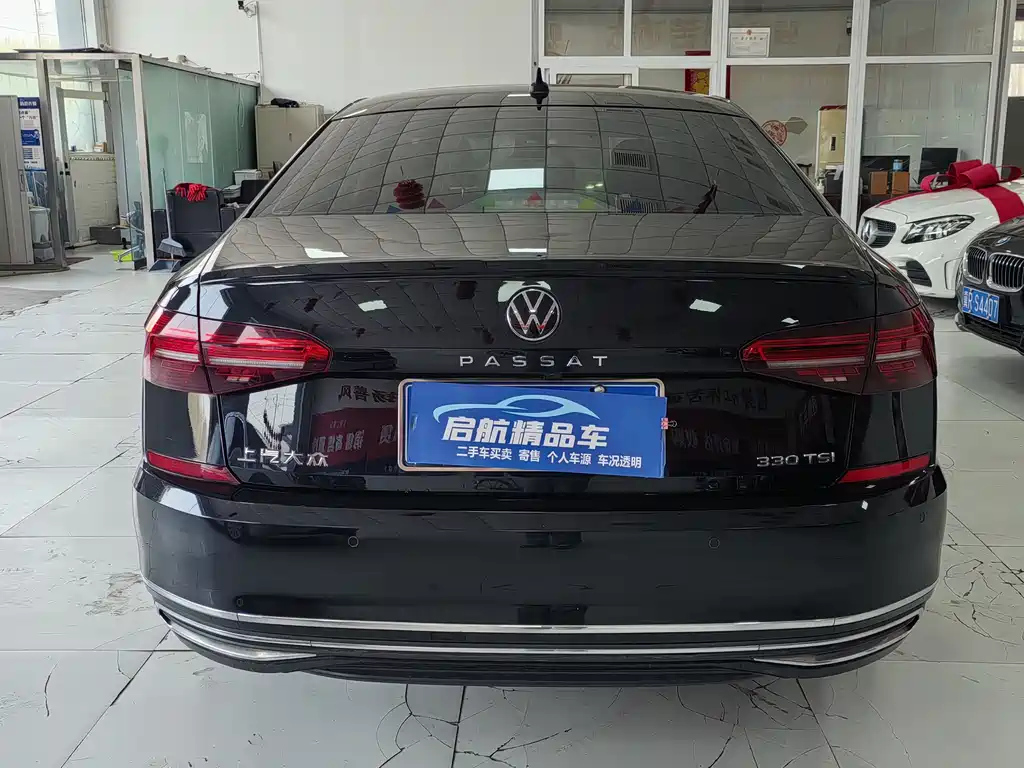 VOLKSWAGEN PASSAT 2021