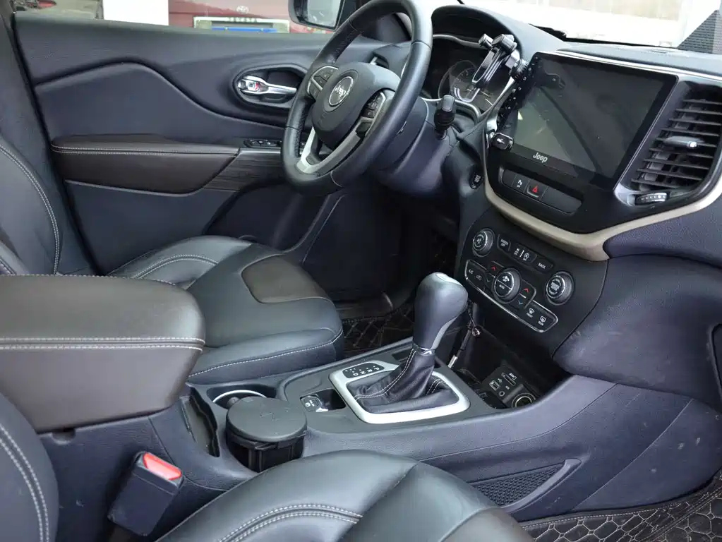 JEEP CHEROKEE 2017