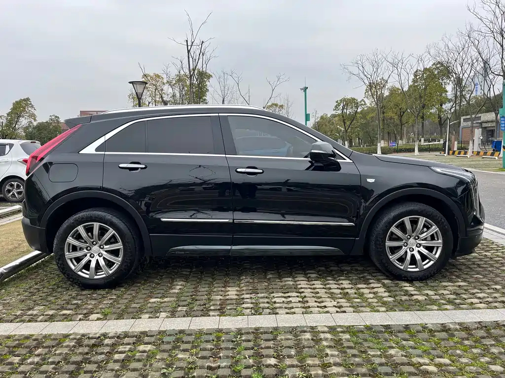 CADILLAC XT4 2019