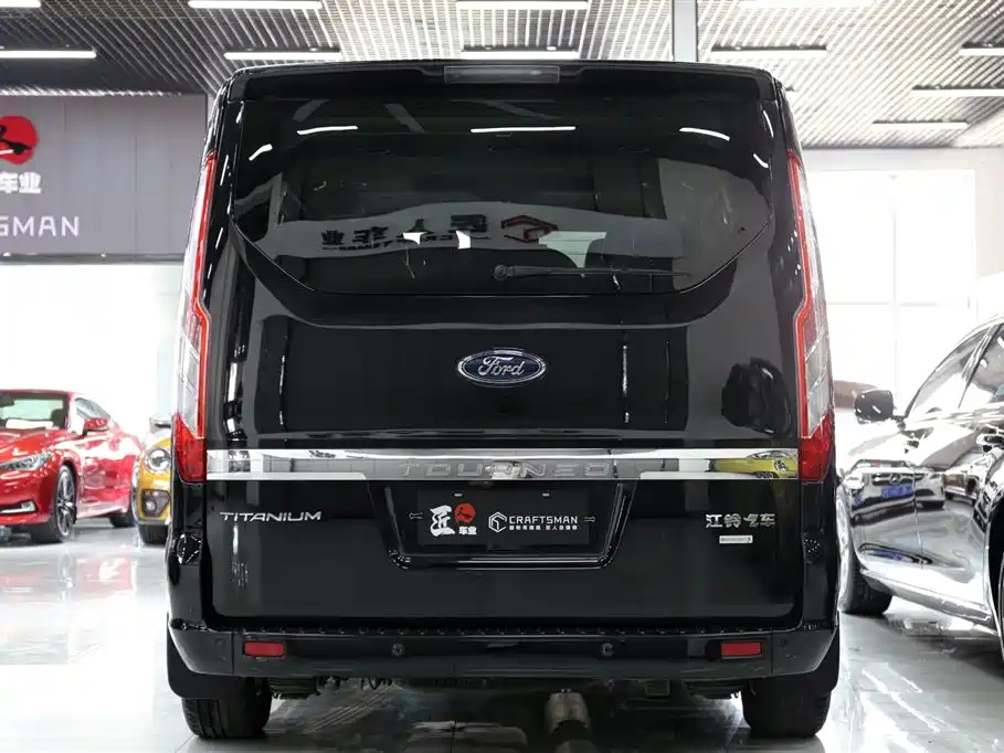 FORD TOUREO 2016