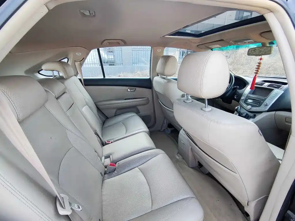 BYD S6 2012