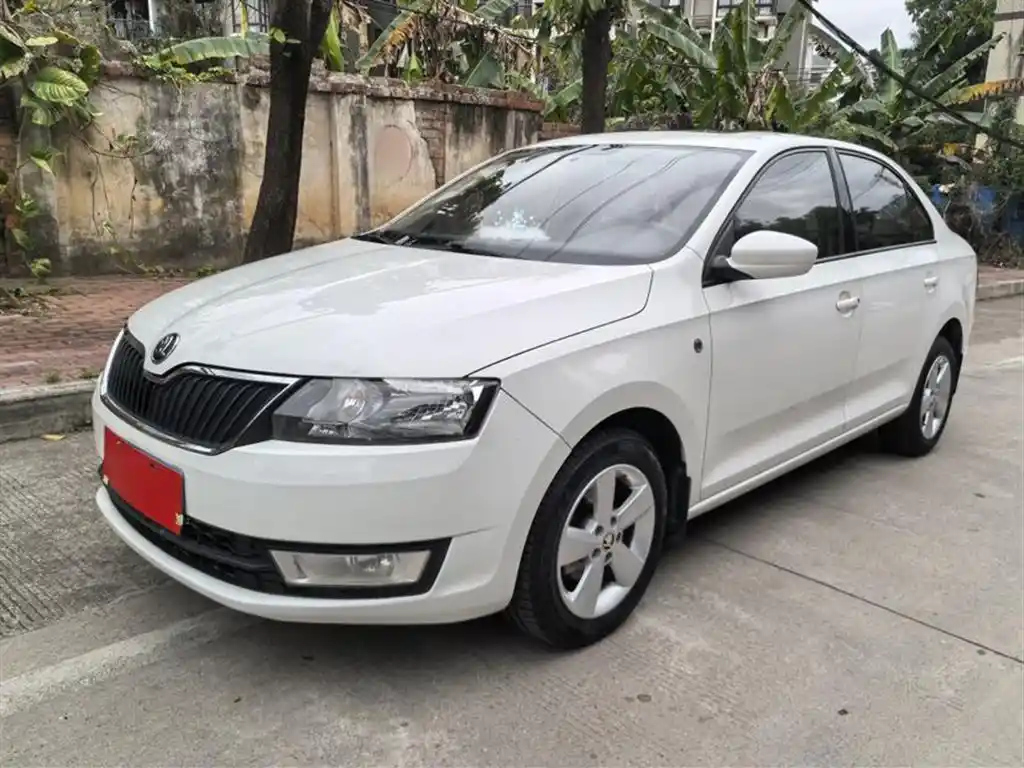 SKODA RAPID 2016