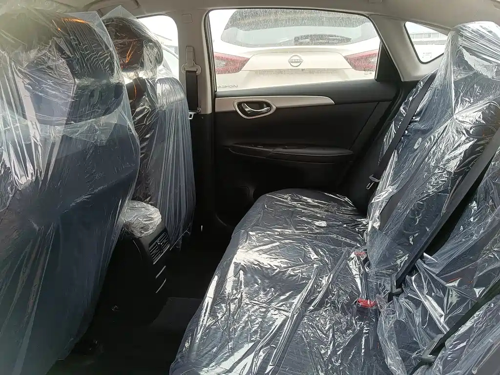 NISSAN SYLPHY 2024