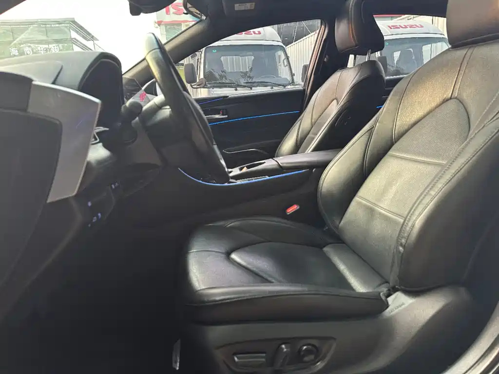 TOYOTA AVALON 2023