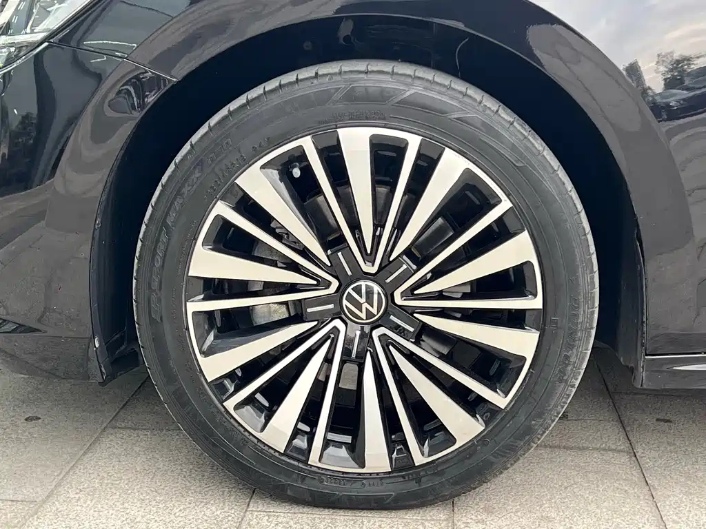 VOLKSWAGEN PASSAT 2021