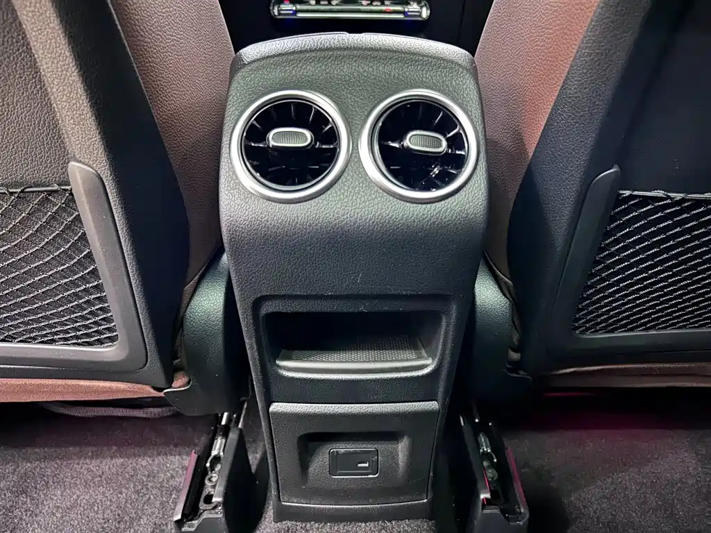 MERCEDES BENZ GLB 2022