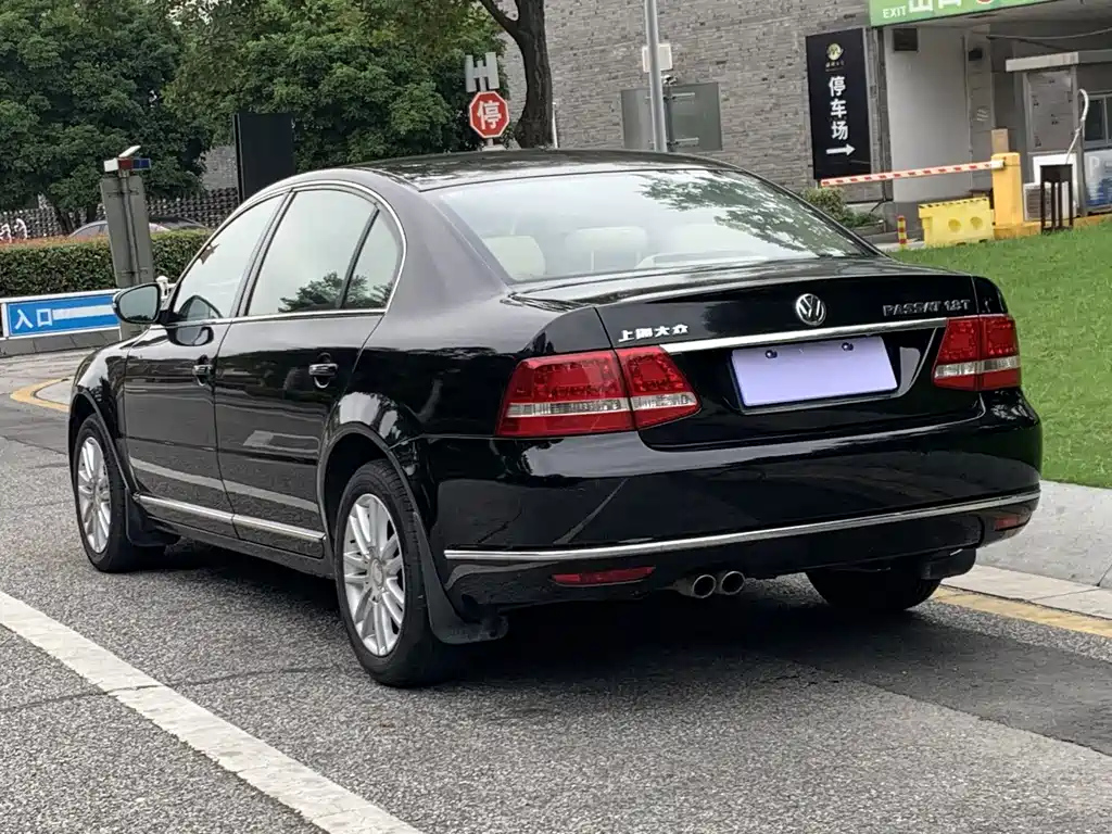 VOLKSWAGEN OTHER 2011