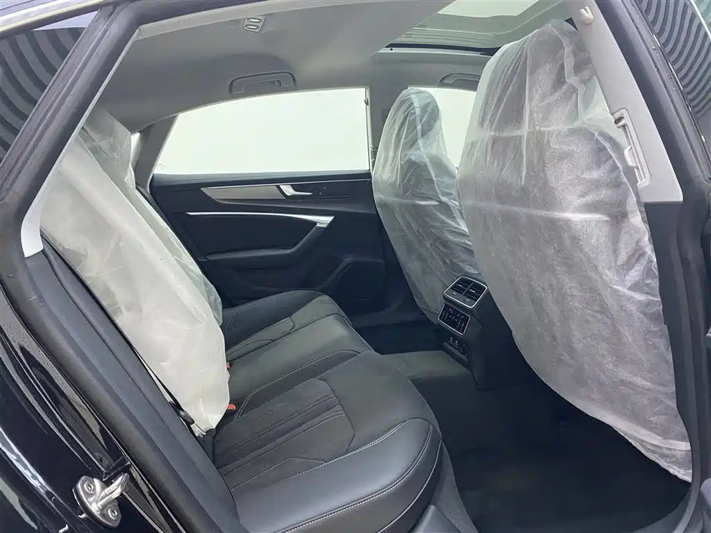 AUDI A7L 2024