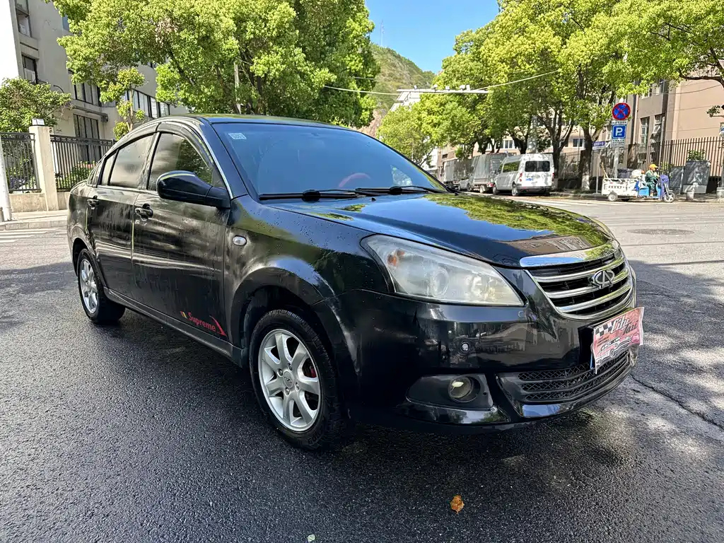 CHERY E5 2012