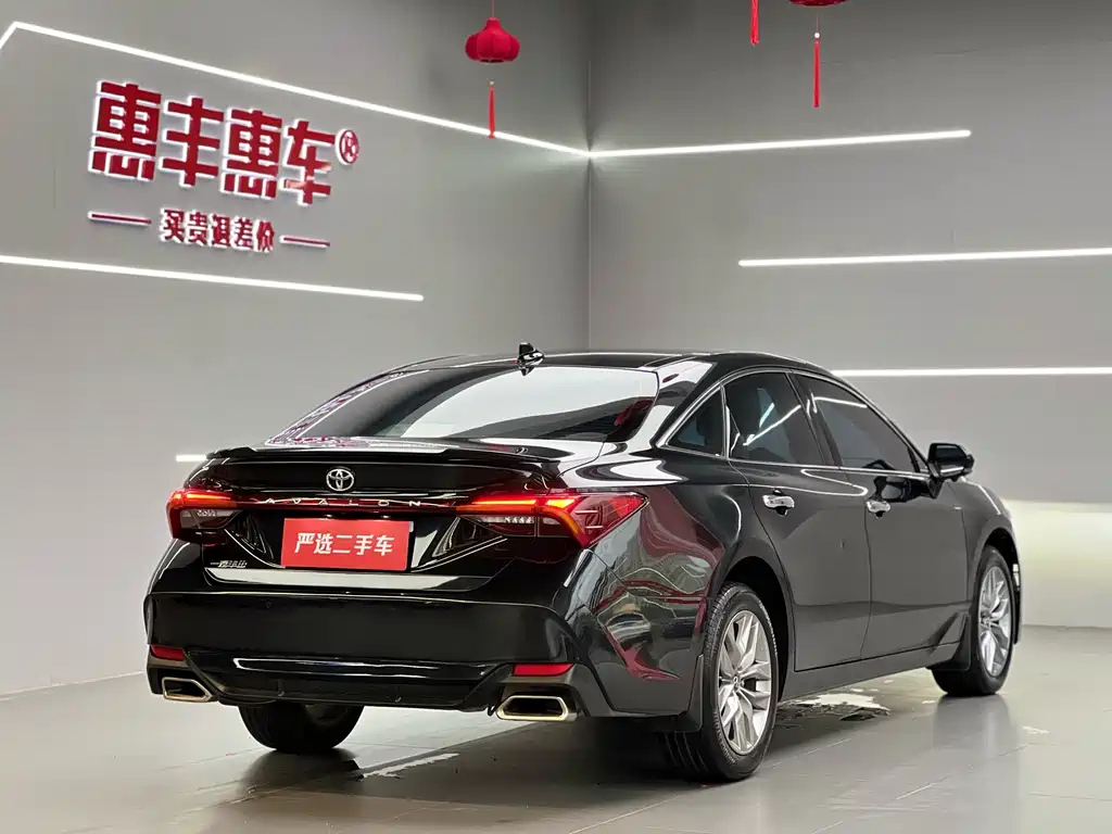 TOYOTA AVALON 2022