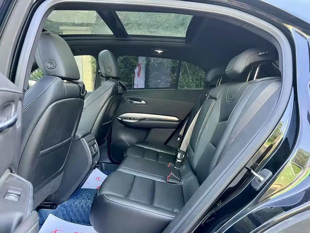 CADILLAC XT4 2018