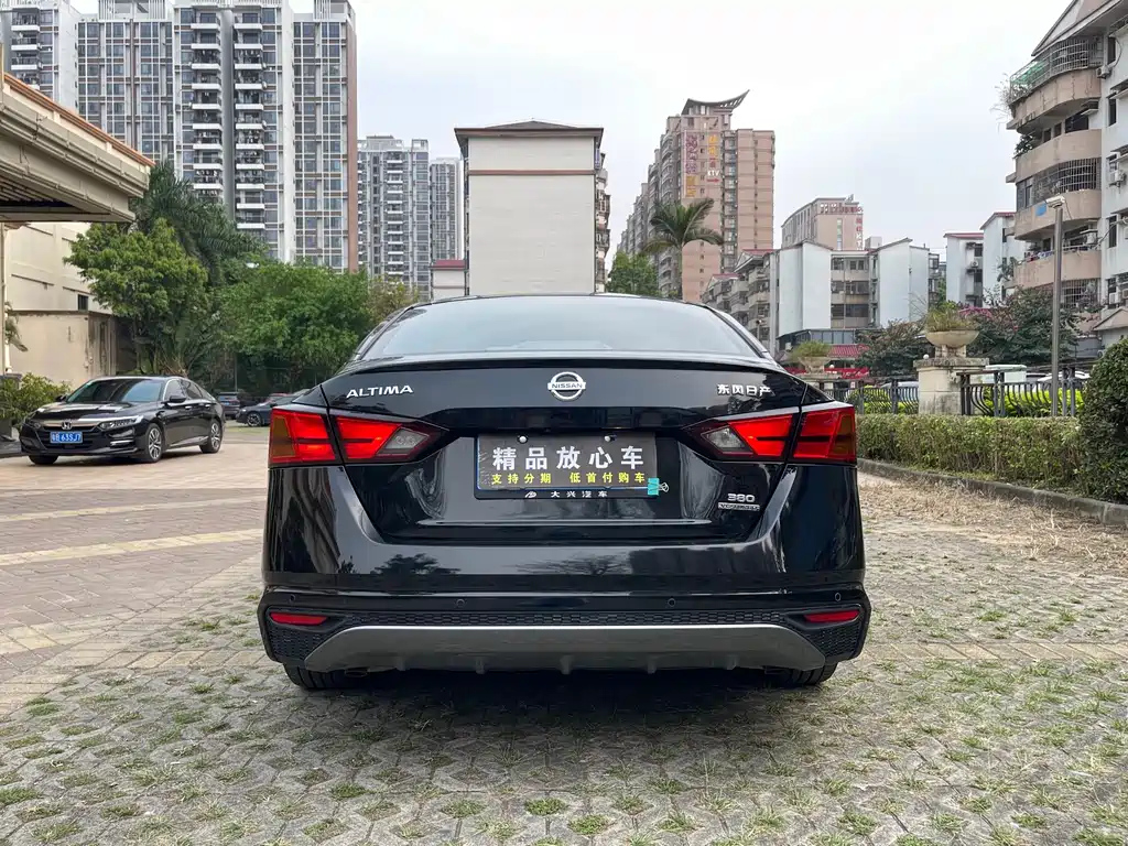 NISSAN TEANA 2022