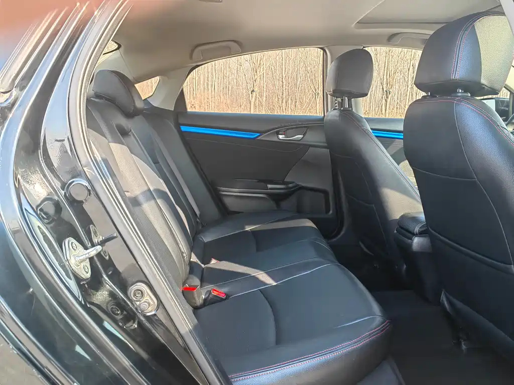 HONDA CIVIC 2018