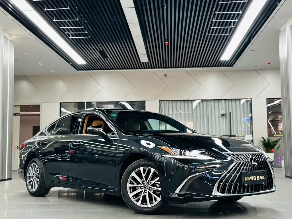 LEXUS ES 2022