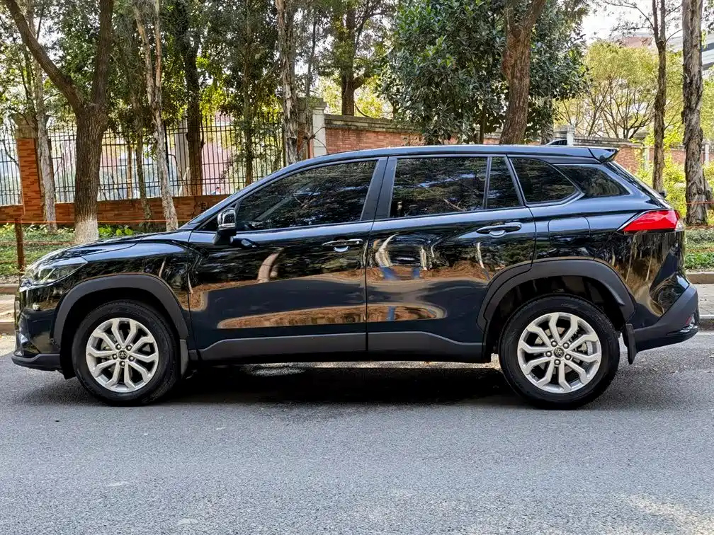 TOYOTA FRONTLANDER 2022