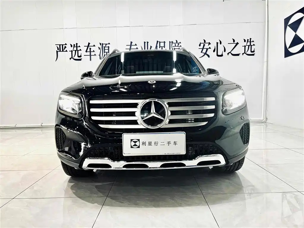 MERCEDES BENZ GLB 2024