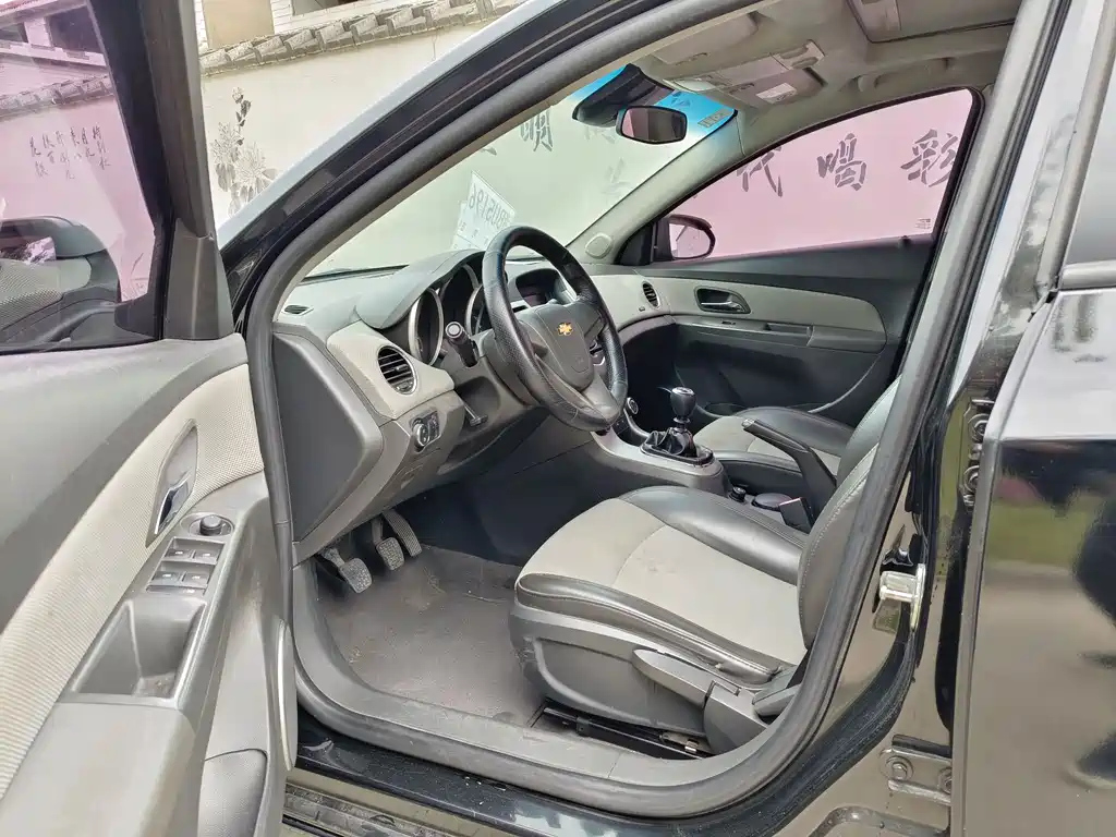 CHEVROLET CRUZE 2013