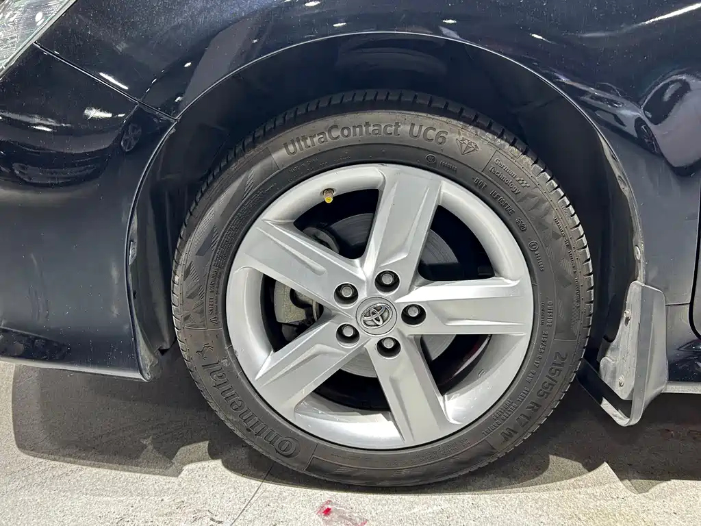 TOYOTA CAMRY 2014