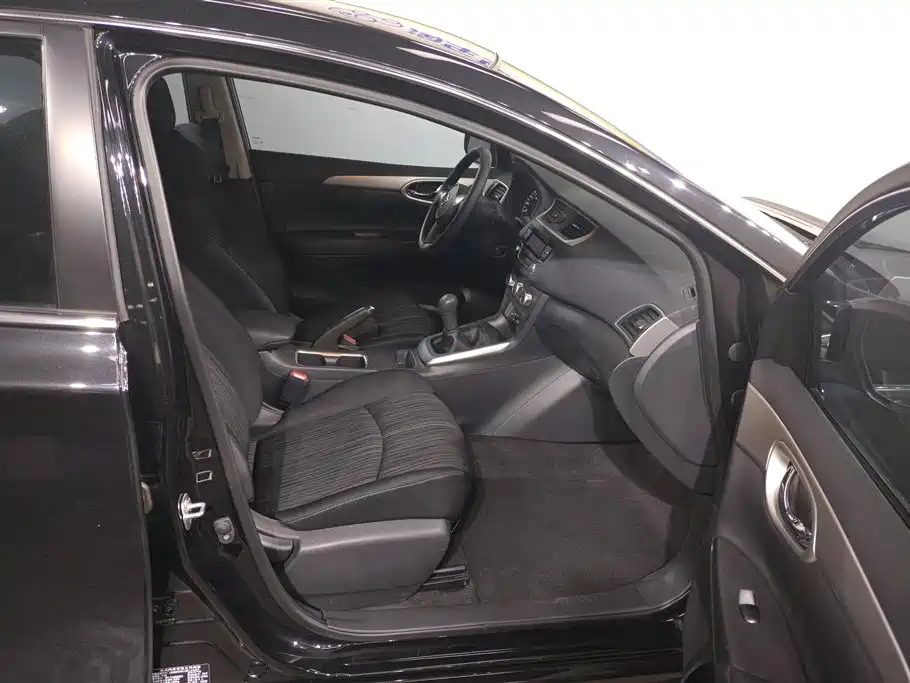 NISSAN SYLPHY 2021