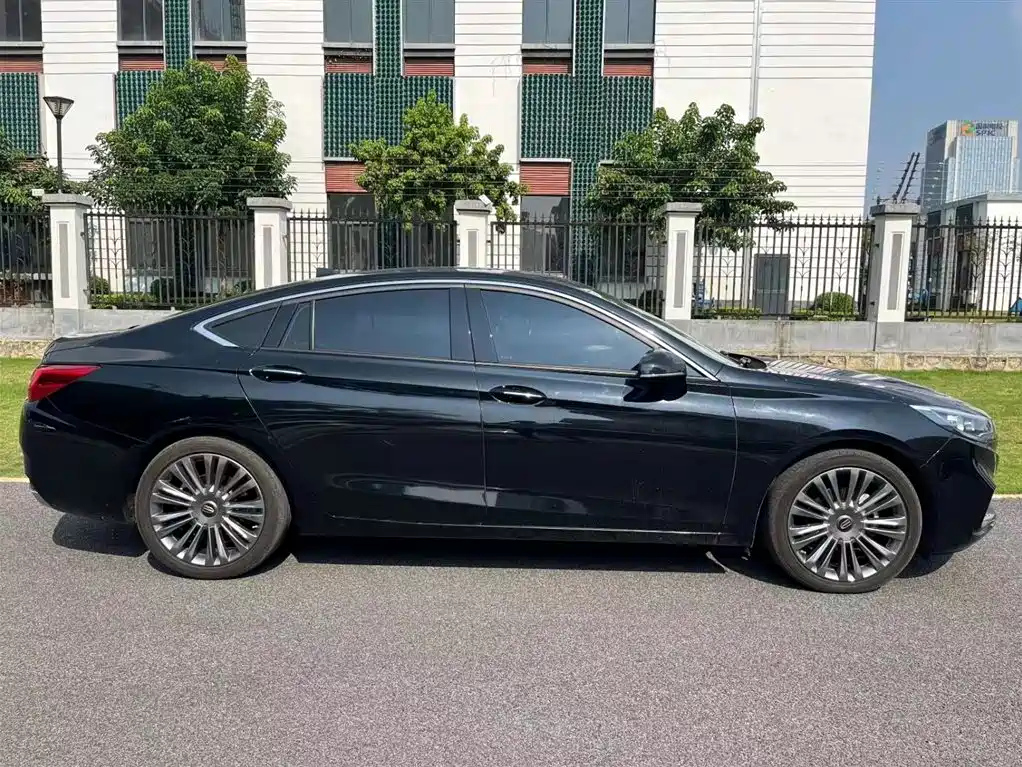 HONGQI H5 2020
