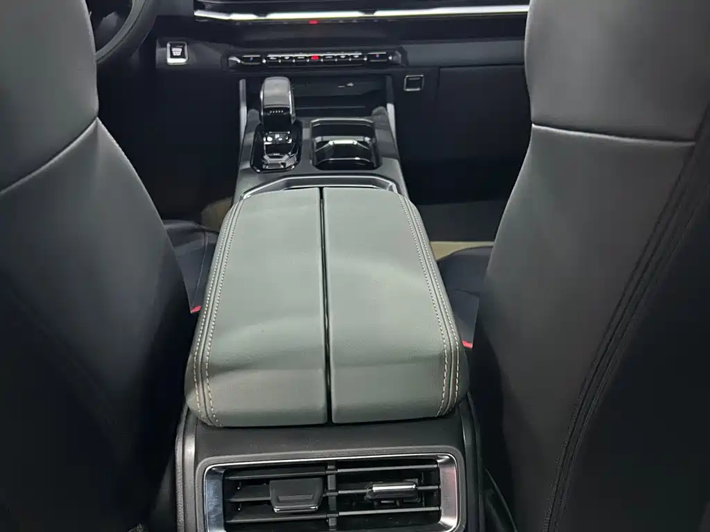 GEELY AUTO HAOYUE L 2024