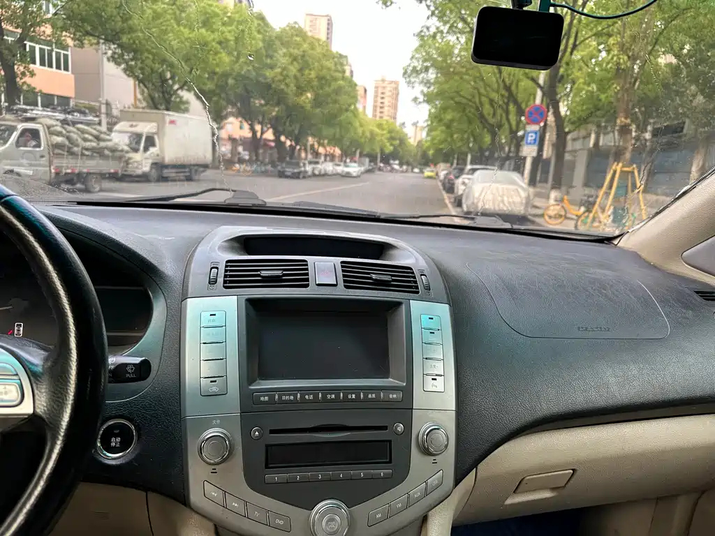 BYD S6 2012