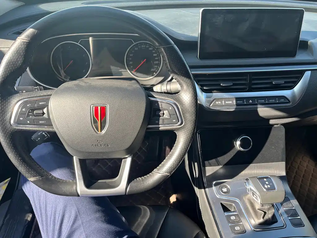 HONGQI H5 2021