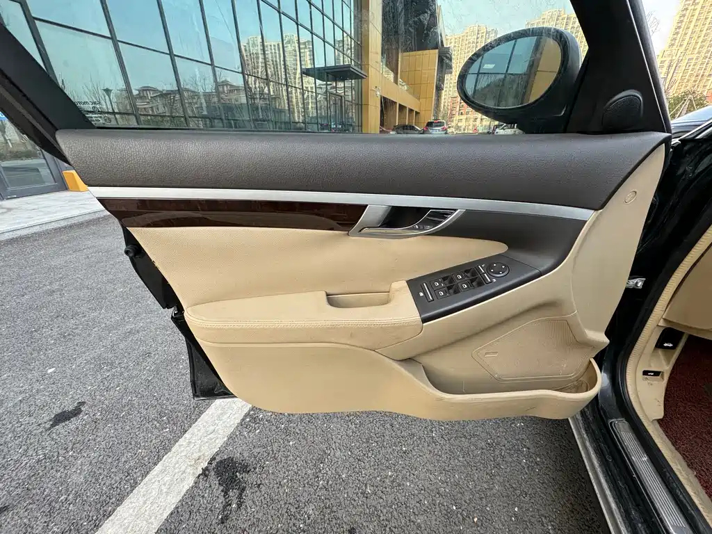 ROEWE 750 2012