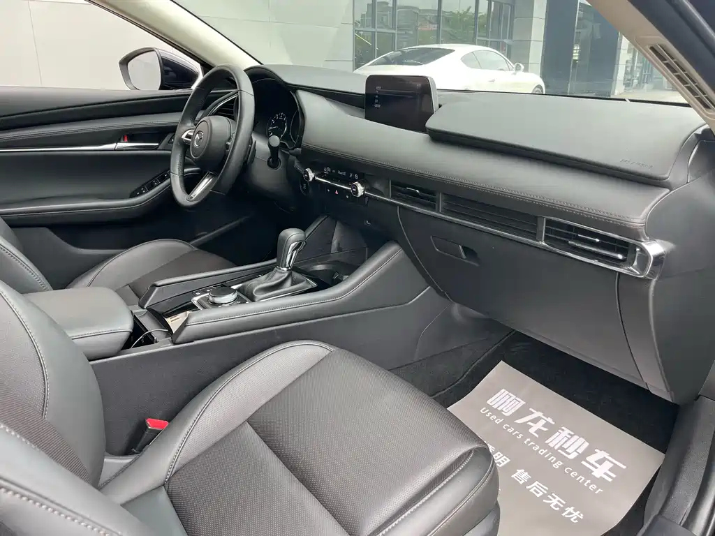 MAZDA 3 AXELA 2021