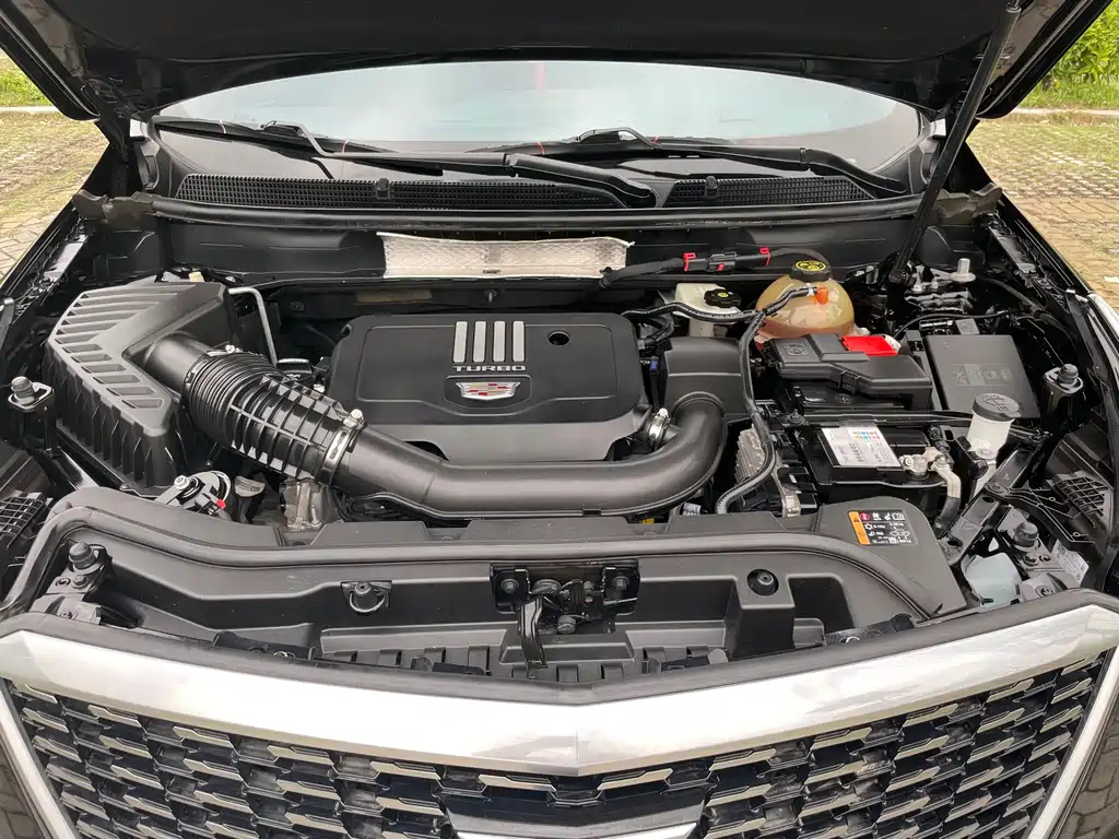 CADILLAC XT5 2021