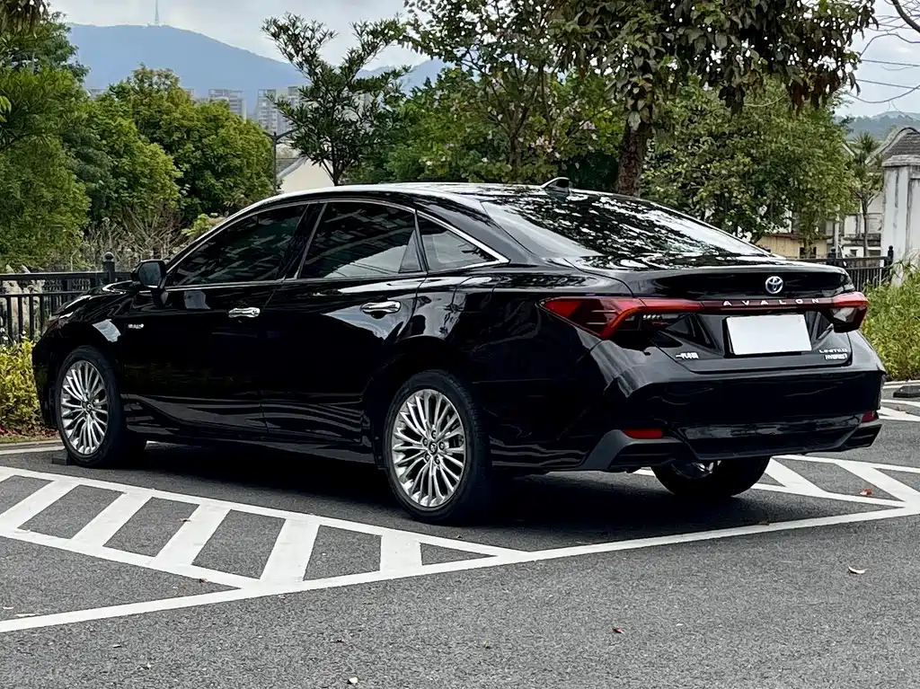 TOYOTA AVALON 2019
